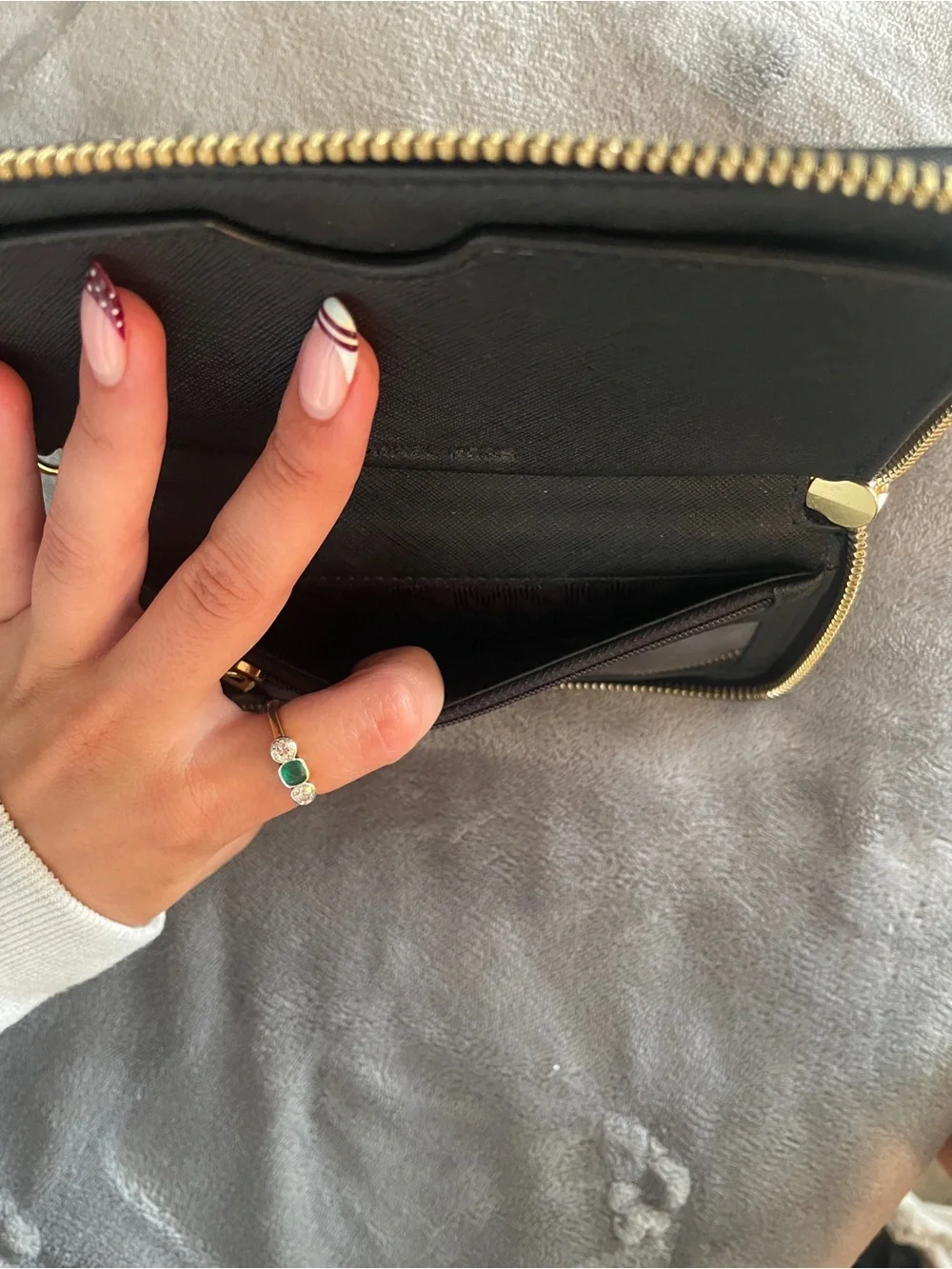Michael Kors compact zip